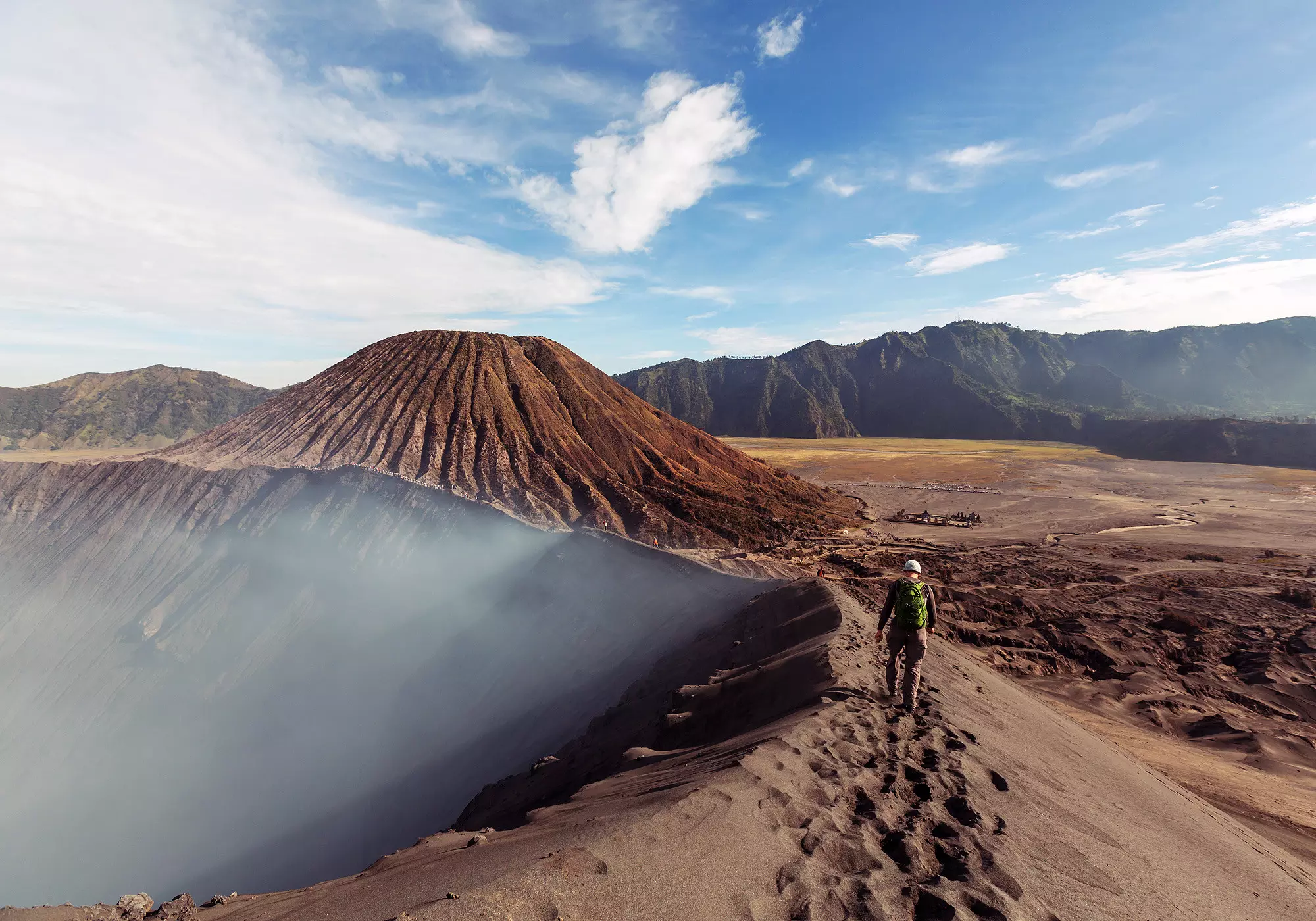 Hike in Bromo volcano