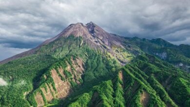 Top 10 Volcanoes to Climb in Indonesia [Prices & Trekking Experience] - Southeast Asia (Southeast Asia) - June 2026 - Indoneo