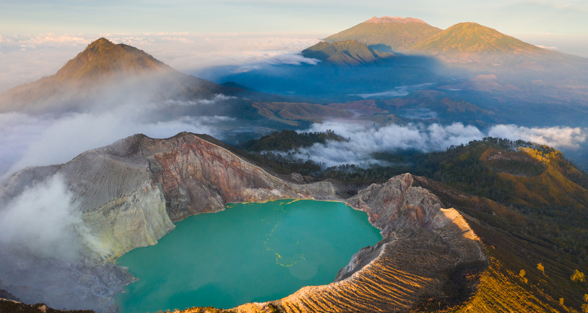 Ijen Crater: Blue Fire and the Lives of the Miners - Uncategorized () - August 2026 - Indoneo