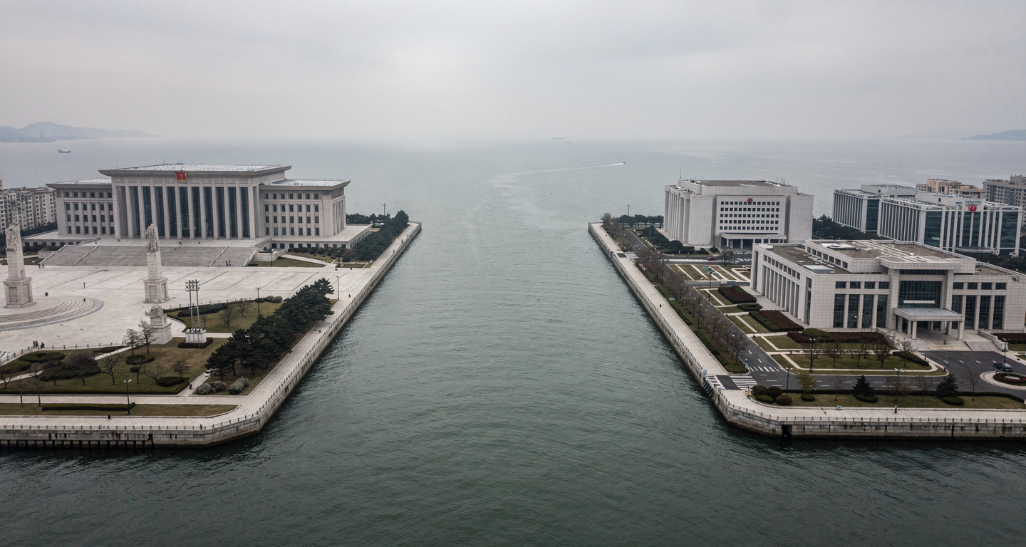 Government buildings in Beijing and Taipei, institutional architecture across Taiwan Strait