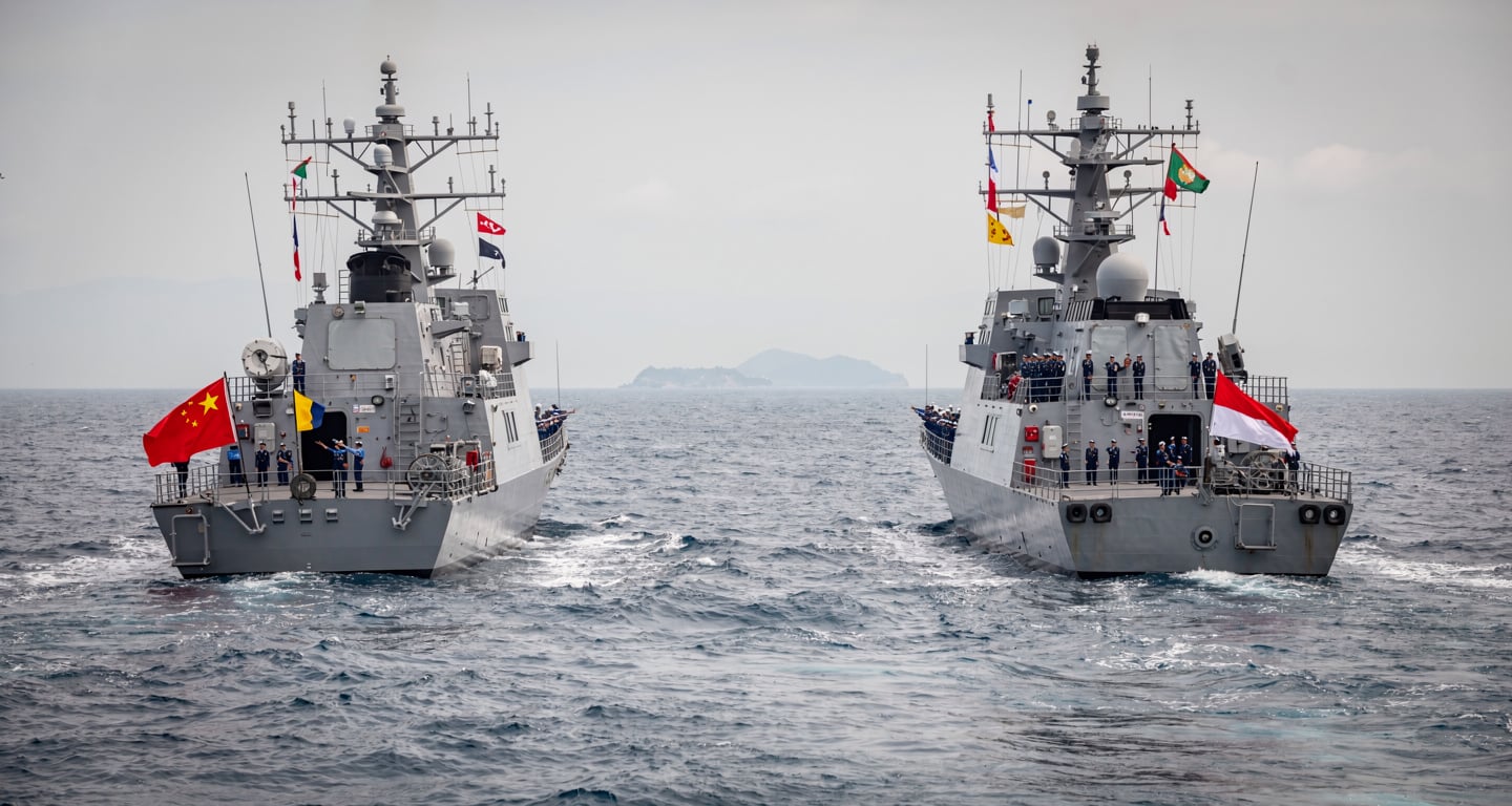Photo: indoneo.com Chinese and Indonesian frigates conducting joint naval drill in contested waters east of Taiwan